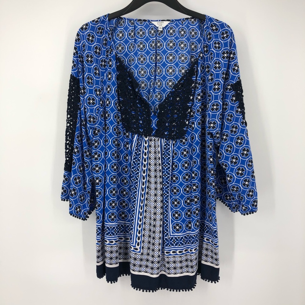 Crown & Ivy 1X blue Tunic Top